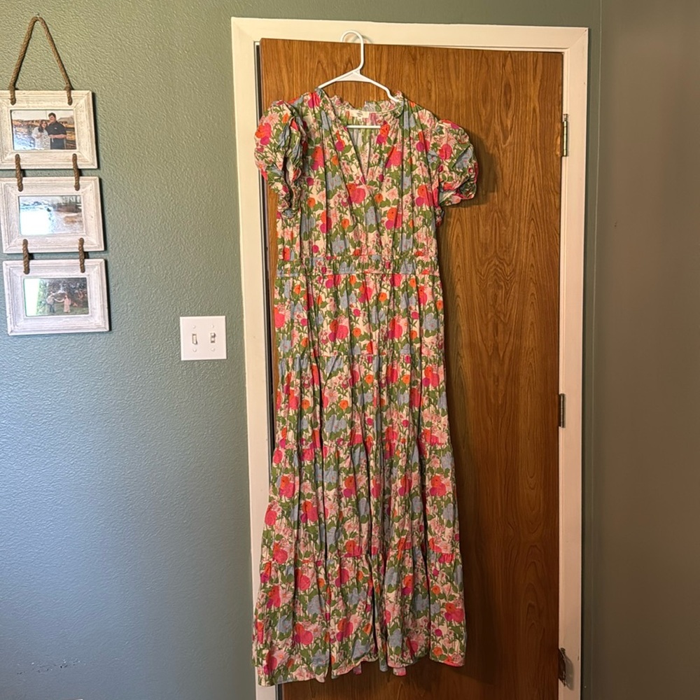 Entro maxi dress with puff sleeves